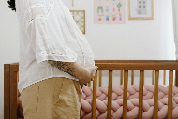 Petite chambre de bébé : comment optimiser l'espace